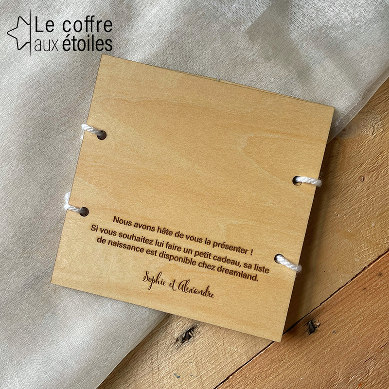 Coffre-aux-etoiles-faire-part-naissance-bois-fleurs-03.webp
