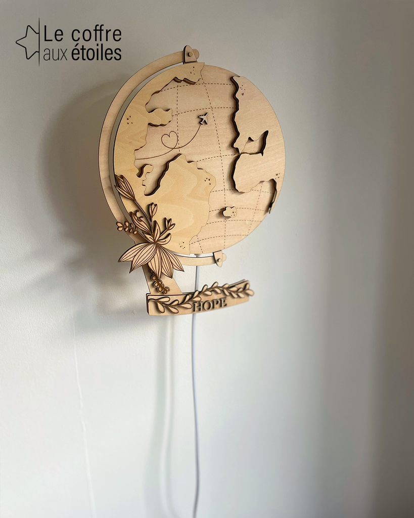Coffre-aux-etoiles-Applique-lumineuse-lampe-Globe-800x800-03.webp