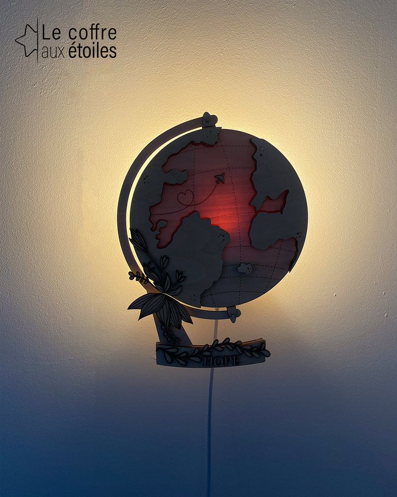 Coffre-aux-etoiles-Applique-lumineuse-lampe-Globe-800x800-05.webp