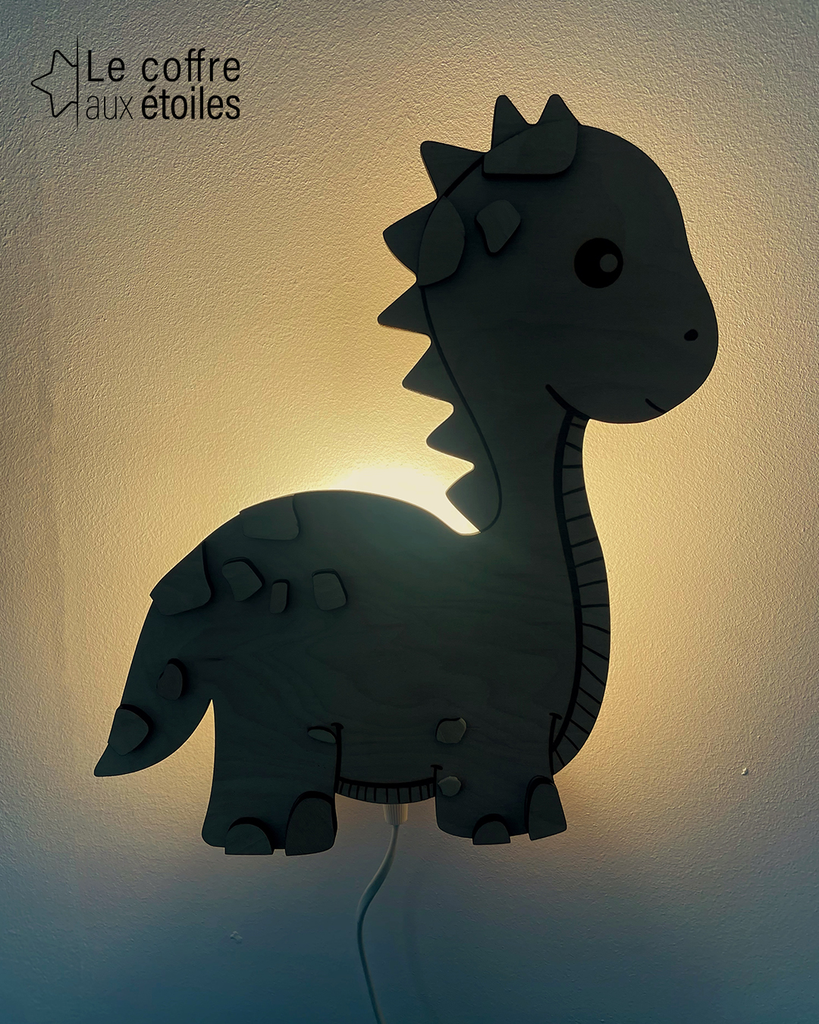 Coffre-aux-etoiles-Applique-lumineuse-lampe-dinosaure-03.webp