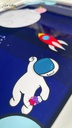 Le-Coffre-aux-etoiles-1920x1080px-Affiche-Illustration-Chambre-Bebe-Enfant-Astronaute-amoureux-Espace-05