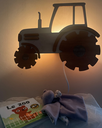 Le-Coffre-aux-etoiles-Veilleuse-Tracteur-1080-05.webp