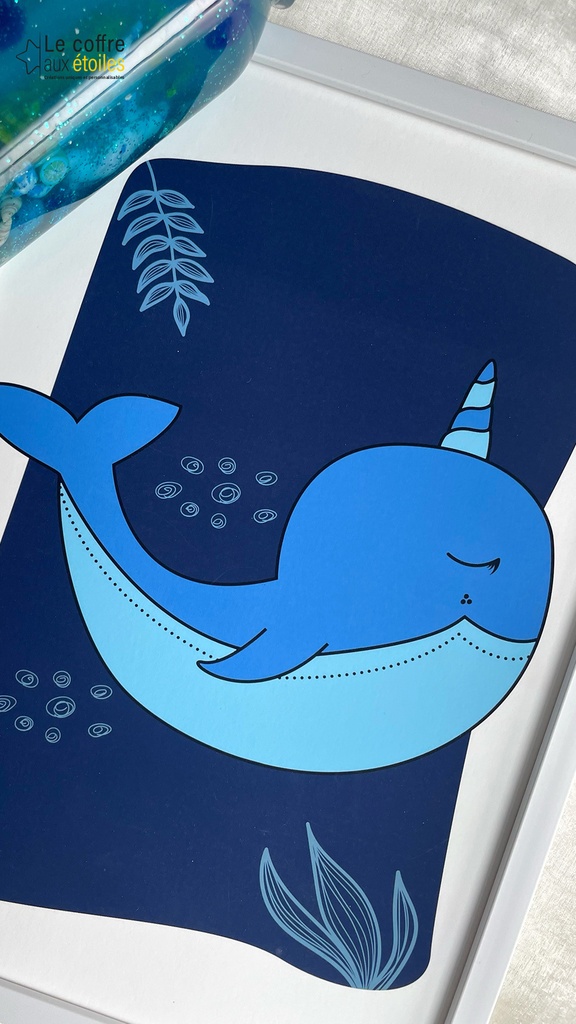 Le-Coffre-aux-etoiles-1920x1080px-Affiche-Illustration-Chambre-Bebe-Enfant-baleine-bleu-05