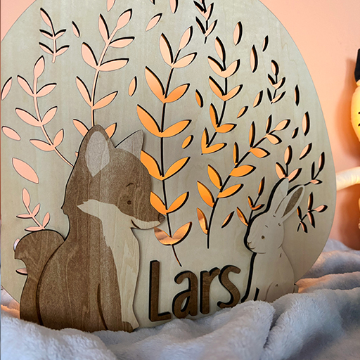 Le-Coffre-aux-etoiles-veilleuse-bois-personnalisable-foret-lapin-renard-04.webp