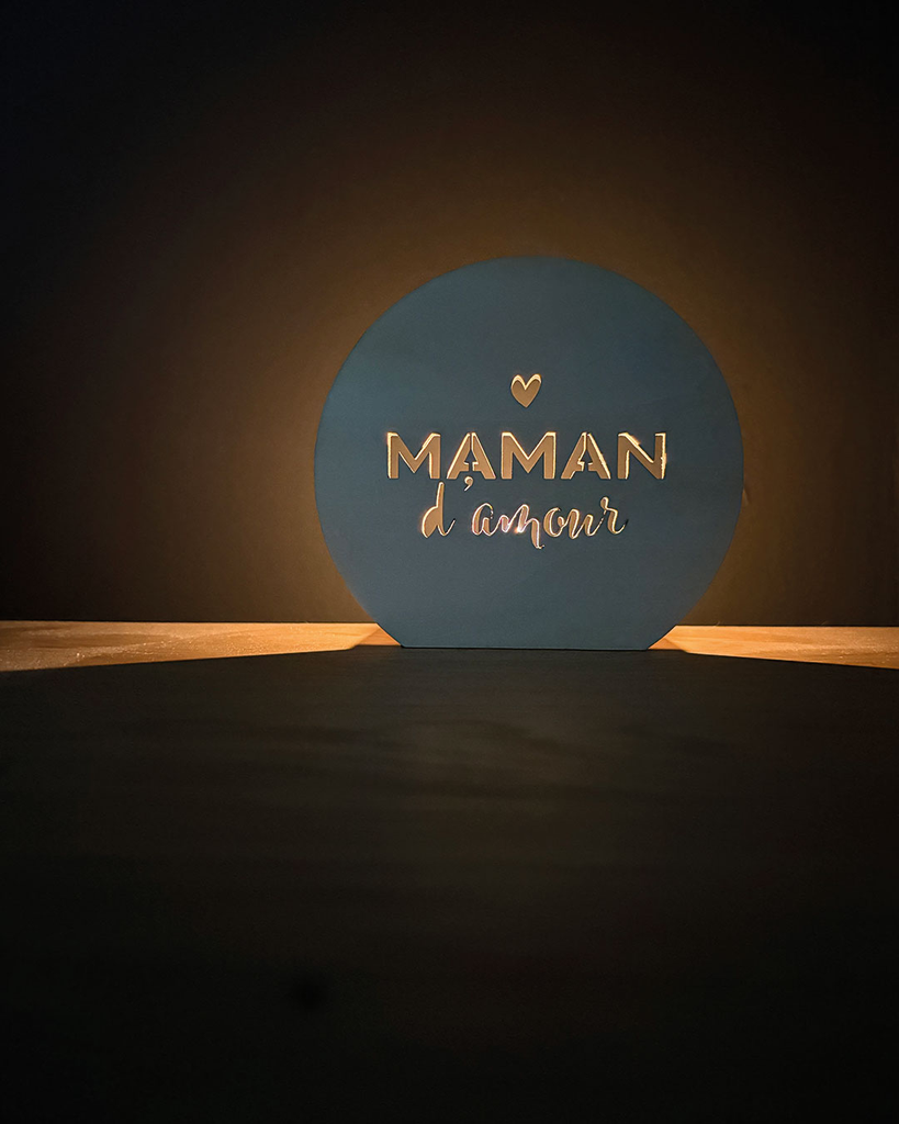 Le-Coffre-aux-etoiles-Fete-des-meres-bois-Photophore-Maman-Amour-01.webp
