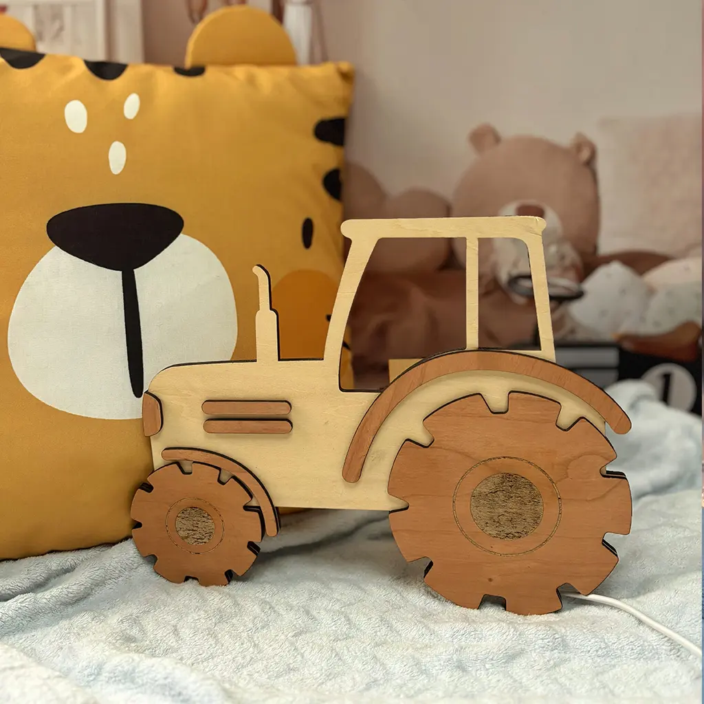 Veilleuse tracteur en bois - Personnalisable (Je ne souhaite pas personnaliser l'article, A poser)